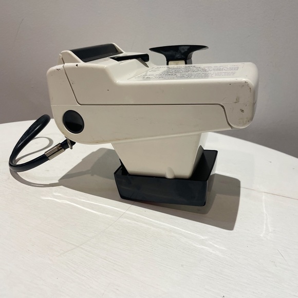 Vintage 60s Polaroid Model 20 "Swinger" Land Camera and Black Case - Picture 6 of 16